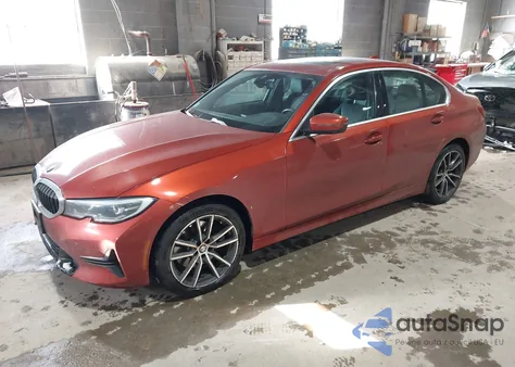 2021 BMW 330I xDrive z USA, uszkodzony, nr VIN 3MW5R7J00M8B96436